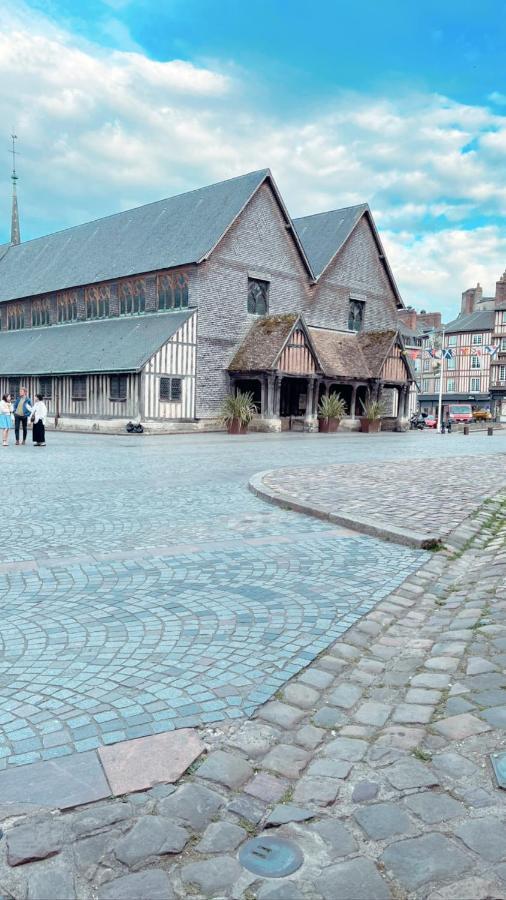 Le 8 Appartement Honfleur Buitenkant foto