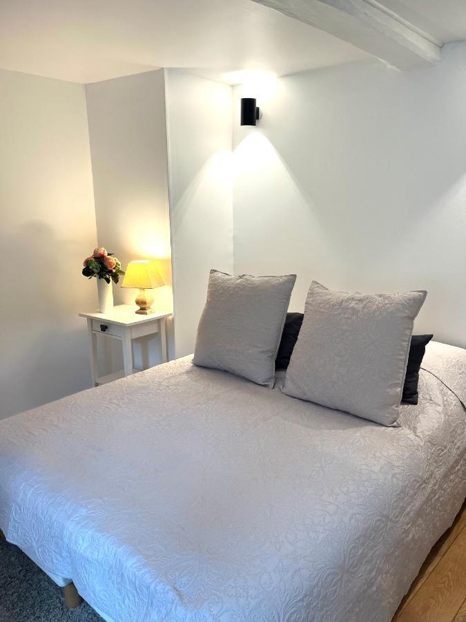 Le 8 Appartement Honfleur Buitenkant foto